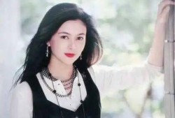 最新爆料四个女明星图片,四大女神同框，神秘事件背后真相揭晓