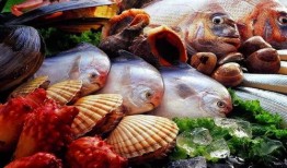 城阳海鲜爆料事件最新,揭露海鲜市场潜规则，消费者权益再引关注